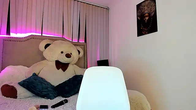 Snapshot of Valentina_Se chatting on December 18, 3:15 am Valentina Se online show from December 18, 3:15 am