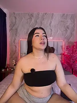 Snapshot of IsabellaAnngel chatting on June 12, 11:46 pm IsabellaAnngel online show from June 12, 11:46 pm