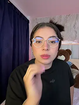 Snapshot of IsabellaAnngel chatting on July 16, 2:06 am IsabellaAnngel online show from July 16, 2:06 am