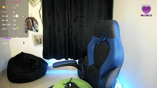 Snapshot of natasha777_v chatting on January 27, 11:54 pm natasha777 v online show from January 27, 11:54 pm