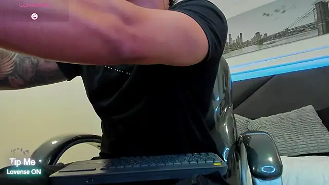 Damian23   online show from February 15, 10:58 am