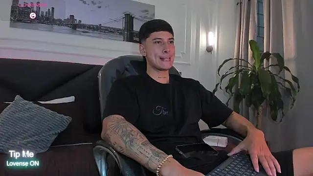 Damian23   online show from April 13, 12:43 pm