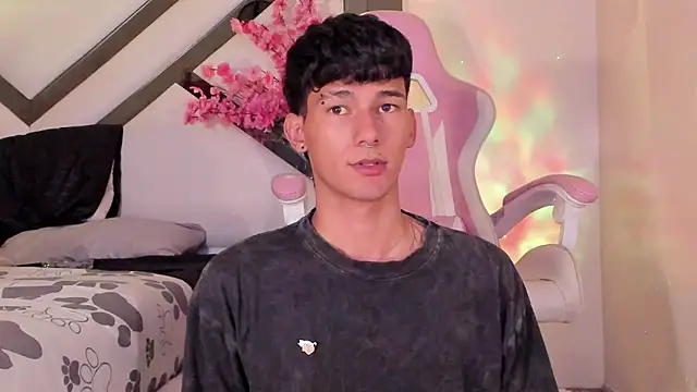 Alexx tc online show from February 5, 2:48 pm