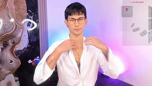 Snapshot of Alexx_tc chatting on June 28, 2:39 am Alexx tc online show from June 28, 2:39 am