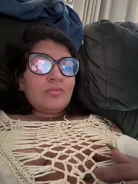 Snapshot of isa_ofc2024 chatting on March 6, 1:46 pm isa ofc2024 online show from March 6, 1:46 pm