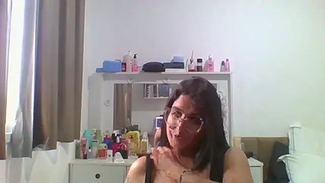 Snapshot of isa_ofc2024 chatting on April 29, 10:41 am isa ofc2024 online show from April 29, 10:41 am