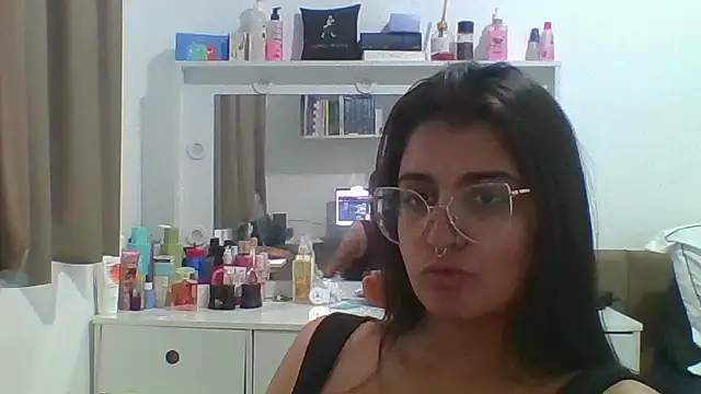 Snapshot of isa_ofc2024 chatting on April 29, 6:14 pm isa ofc2024 online show from April 29, 6:14 pm