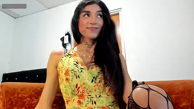 Snapshot of chloe_evanx_ chatting on December 3, 7:22 pm chloe evanx online show from December 3, 7:22 pm