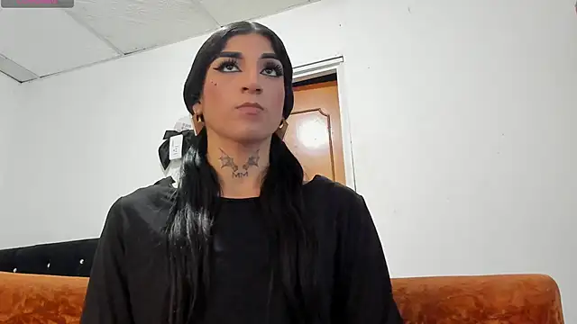 Snapshot of chloe_evanx_ chatting on December 30, 7:11 pm chloe evanx online show from December 30, 7:11 pm