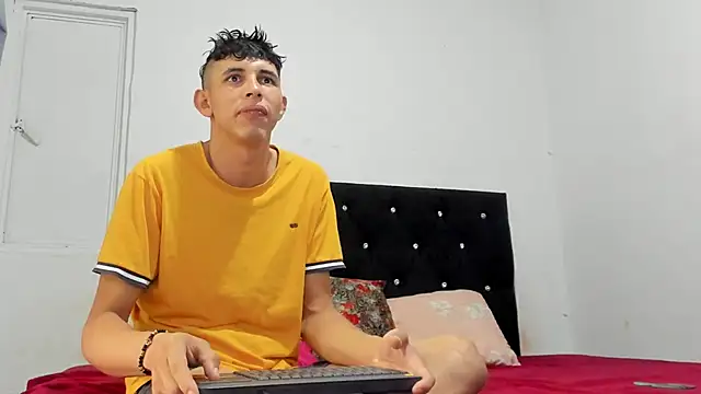 Snapshot of chloe_evanx_ chatting on January 24, 7:07 pm chloe evanx online show from January 24, 7:07 pm