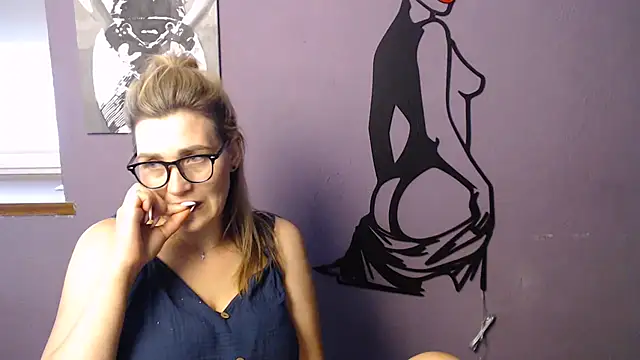 Snapshot of _sexy_lady chatting on June 11, 3:54 pm sexy lady online show from June 11, 3:54 pm