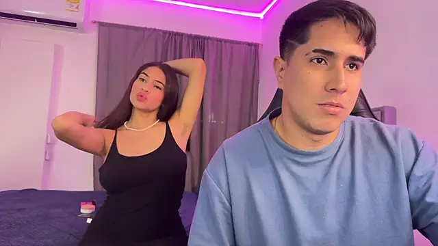 Snapshot of dereckbrownn chatting on January 13, 8:37 pm dereckbrownn online show from January 13, 8:37 pm