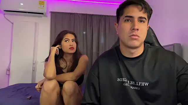 Snapshot of dereckbrownn chatting on January 26, 5:02 pm dereckbrownn online show from January 26, 5:02 pm