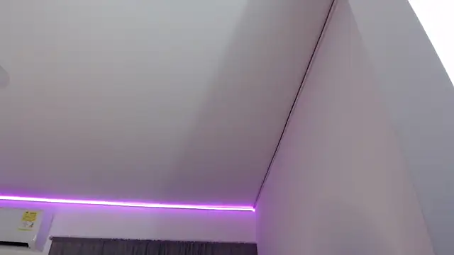 Snapshot of dereckbrownn chatting on March 20, 11:12 pm dereckbrownn online show from March 20, 11:12 pm