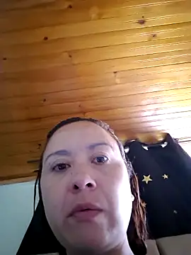 Snapshot of RenataSexy_ chatting on June 4, 6:14 pm RenataSexy online show from June 4, 6:14 pm
