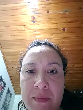 Snapshot of RenataSexy_ chatting on June 18, 12:44 am RenataSexy online show from June 18, 12:44 am