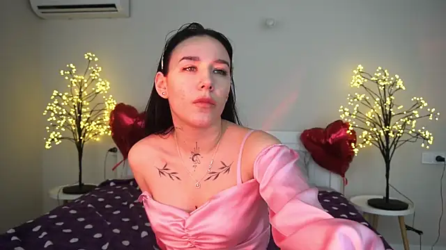 Snapshot of NikkiGoldSide chatting on March 8, 7:09 pm NikkiGoldSide online show from March 8, 7:09 pm