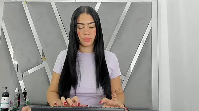 Snapshot of Sofia-candyht chatting on February 28, 3:15 am Sofia-candyht online show from February 28, 3:15 am