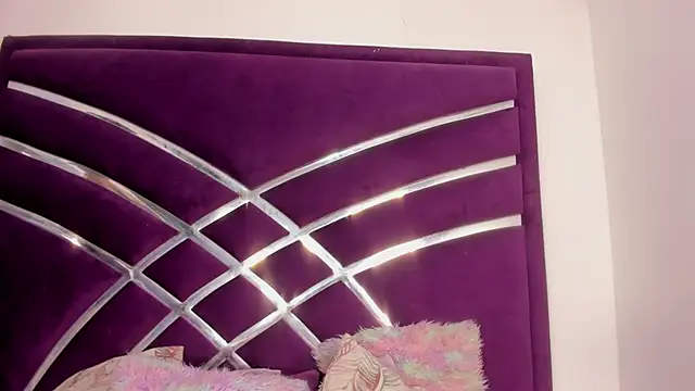 Snapshot of Sofia-candyht chatting on April 18, 5:06 pm Sofia-candyht online show from April 18, 5:06 pm