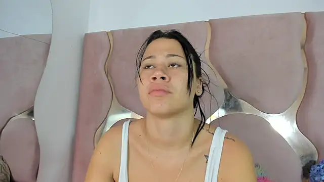 Snapshot of Sofia-candyht chatting on April 28, 8:58 pm Sofia-candyht online show from April 28, 8:58 pm