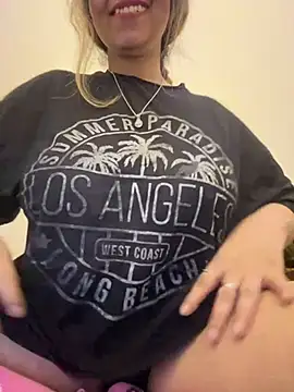 Snapshot of maskinamy chatting on December 28, 11:05 pm maskinamy online show from December 28, 11:05 pm