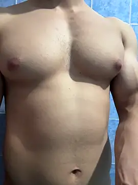 Snapshot of fitnessboy177_ chatting on January 2, 4:52 am fitnessboy177 online show from January 2, 4:52 am