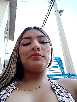 Snapshot of GIRL_DONCELLA chatting on January 18, 10:39 pm GIRL DONCELLA online show from January 18, 10:39 pm