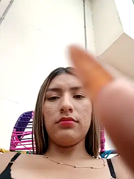 Snapshot of GIRL_DONCELLA chatting on February 16, 9:27 pm GIRL DONCELLA online show from February 16, 9:27 pm