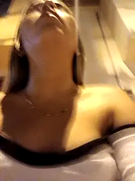 Snapshot of GIRL_DONCELLA chatting on March 2, 12:20 am GIRL DONCELLA online show from March 2, 12:20 am