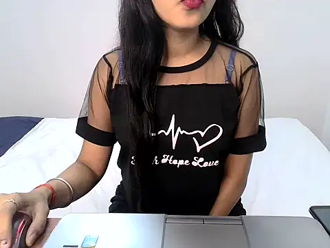 Snapshot of MOSAM_ chatting on December 1, 7:47 pm MOSAM online show from December 1, 7:47 pm