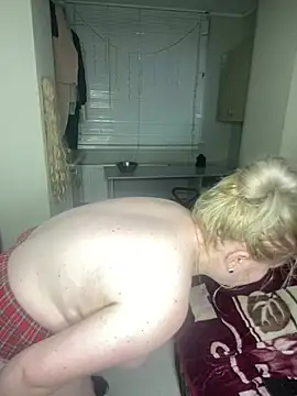 Snapshot of BrigitDani_ chatting on January 31, 1:34 pm BrigitDani  online show from January 31, 1:34 pm