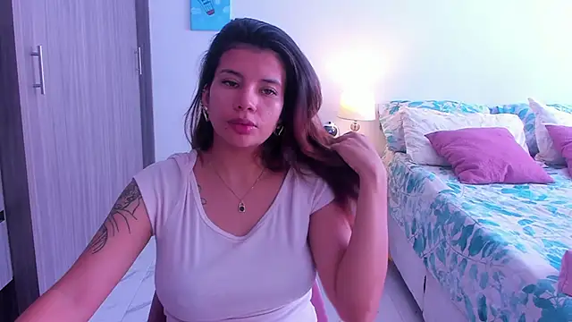 Snapshot of adop_me__ chatting on March 15, 3:27 pm adop me   online show from March 15, 3:27 pm