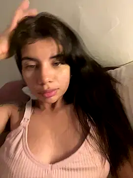 Snapshot of adop_me__ chatting on October 12, 5:06 am adop me   online show from October 12, 5:06 am