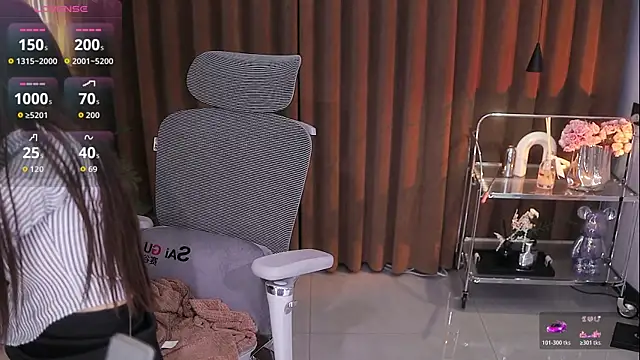 Evajoannana online show from April 4, 12:13 pm