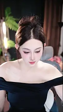 Snapshot of Evajoannana chatting on August 5, 3:48 pm Evajoannana online show from August 5, 3:48 pm