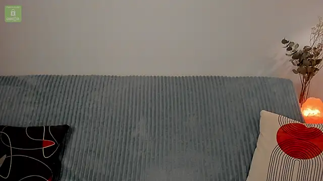 Snapshot of erika_hoiree chatting on February 14, 11:09 pm erika hoiree online show from February 14, 11:09 pm