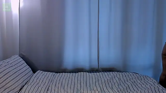 Snapshot of erika_hoiree chatting on June 4, 3:45 am erika hoiree online show from June 4, 3:45 am