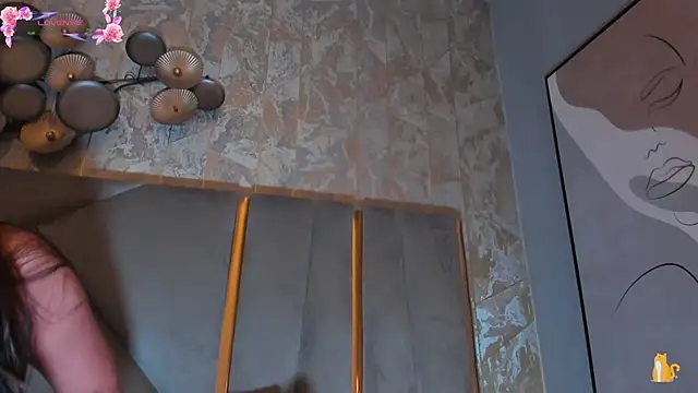 KimDevinne online show from April 3, 2:53 am