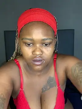 Snapshot of ThickPearlx23 chatting on April 22, 1:08 am ThickPearlx23 online show from April 22, 1:08 am
