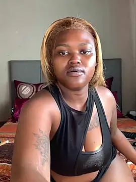 Snapshot of ThickPearlx23 chatting on July 28, 10:43 am ThickPearlx23 online show from July 28, 10:43 am