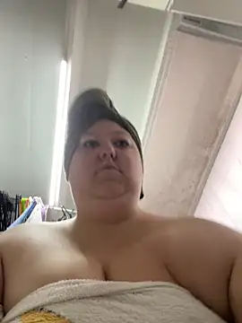 Chloee ep online show from April 10, 12:32 pm