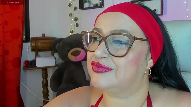 Snapshot of Gia_Nahomi chatting on April 26, 9:34 pm Gia Nahomi online show from April 26, 9:34 pm