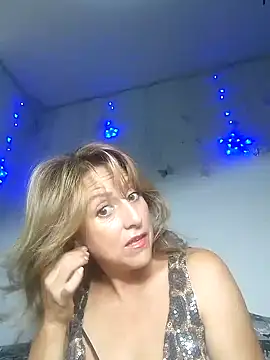 almaluna7 online show from February 4, 1:23 am