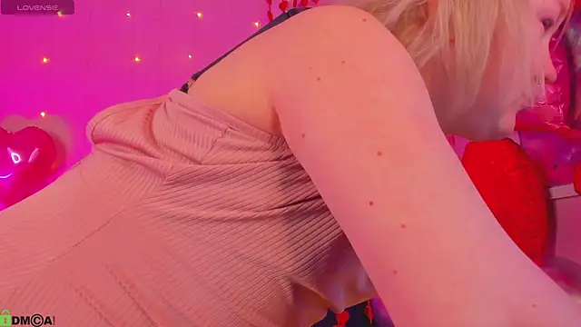 Sara Robinson online show from February 14, 3:03 am