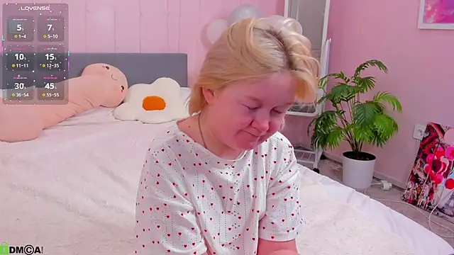 Sara Robinson online show from March 22, 2:48 am