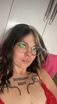 Snapshot of Seebohm1111 chatting on December 8, 9:19 pm Seebohm1111 online show from December 8, 9:19 pm