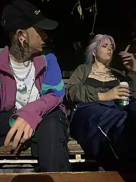 Snapshot of Seebohm1111 chatting on December 15, 12:40 am Seebohm1111 online show from December 15, 12:40 am