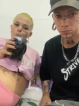 Snapshot of Seebohm1111 chatting on January 19, 10:28 pm Seebohm1111 online show from January 19, 10:28 pm