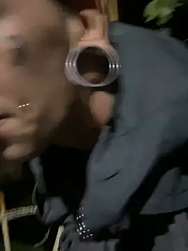 Snapshot of Seebohm1111 chatting on March 12, 2:30 am Seebohm1111 online show from March 12, 2:30 am