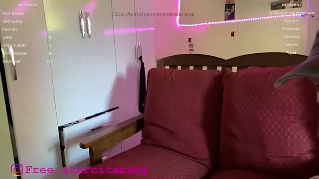 Snapshot of Seebohm1111 chatting on October 18, 2:40 pm Seebohm1111 online show from October 18, 2:40 pm